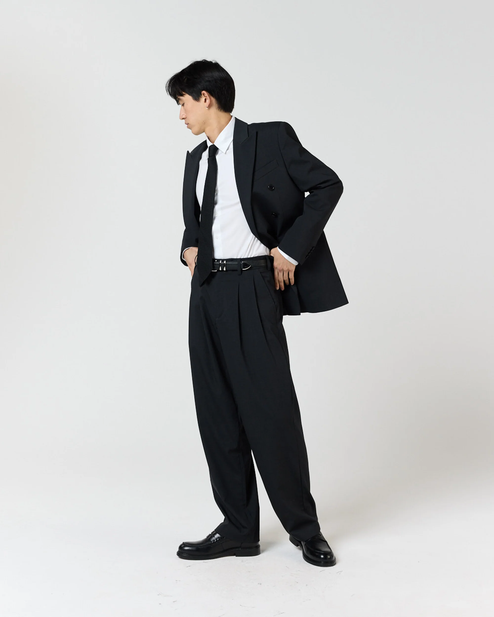 DOUBLE BREASTED SUIT - BLACK - Image 2